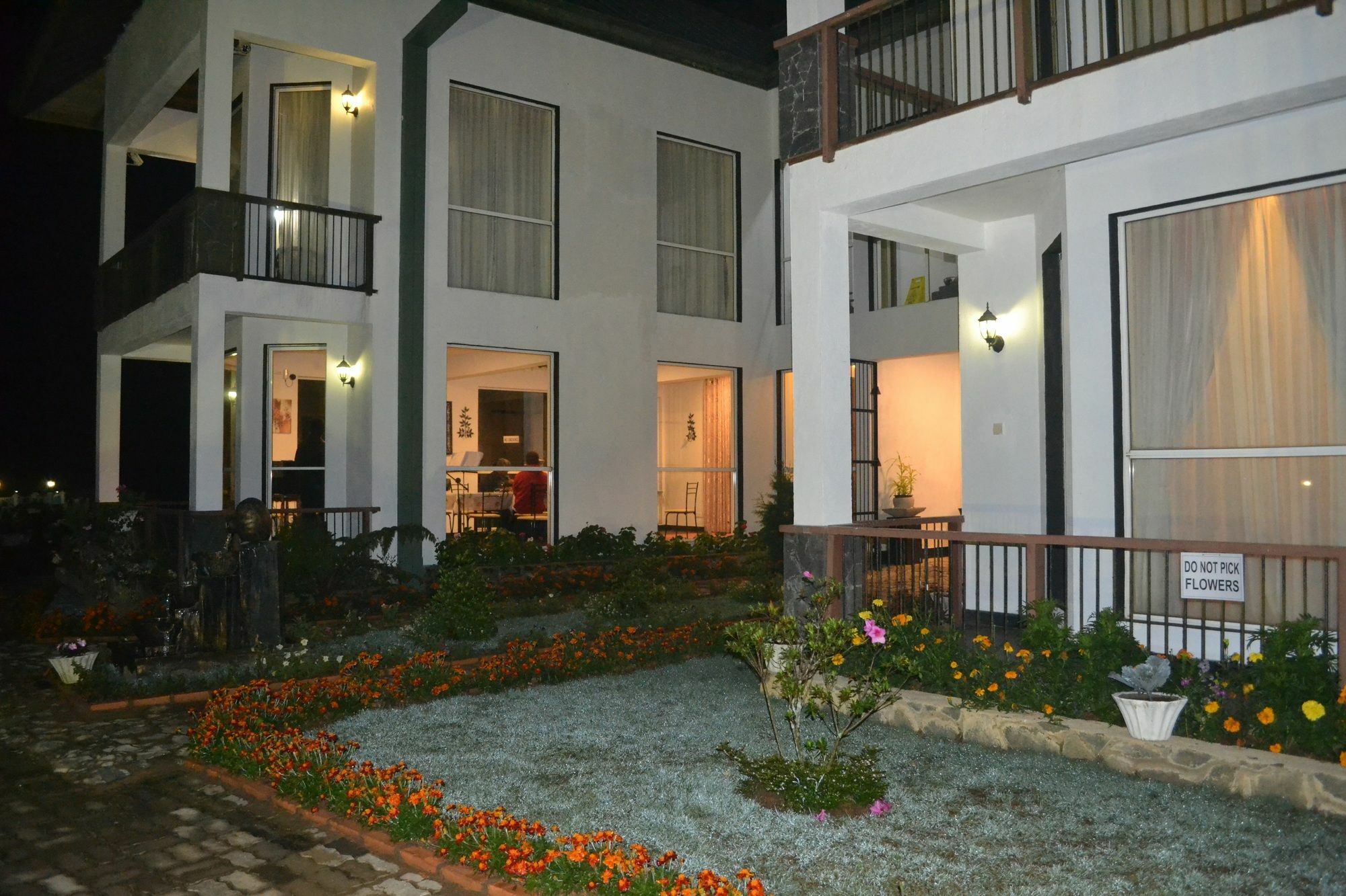 Lake View Comfort Bungalow Nuwara Eliya Exterior photo